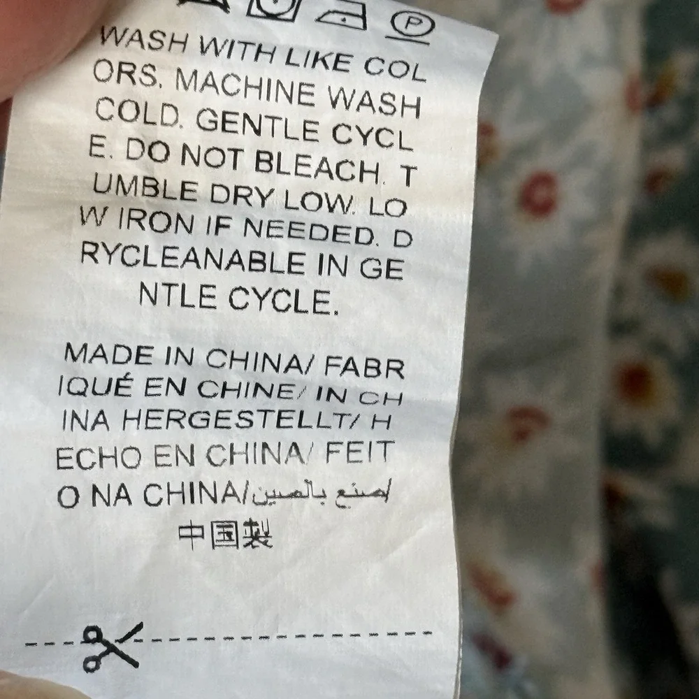 Unbranded this sleeveless